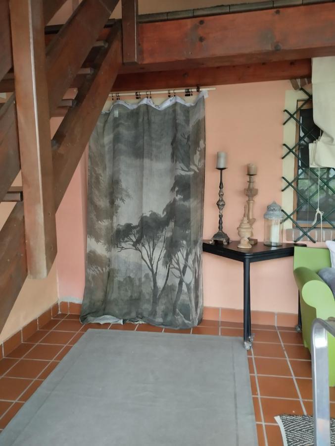 Il Cortiletto Bed & Breakfast Quartiano Bagian luar foto